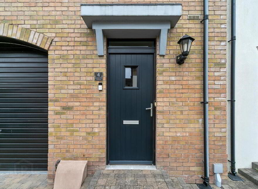 4 Bracken Hill Avenue, Ballymaconaghy Road, Belfast, BT8 6ZS