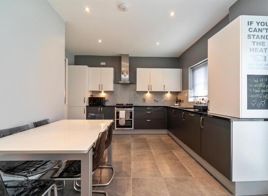 4 Bracken Hill Avenue, Ballymaconaghy Road, Belfast, BT8 6ZS