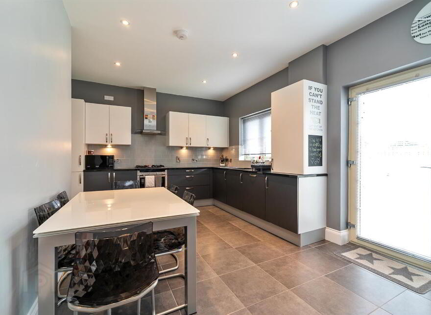 4 Bracken Hill Avenue, Ballymaconaghy Road, Belfast, BT8 6ZS