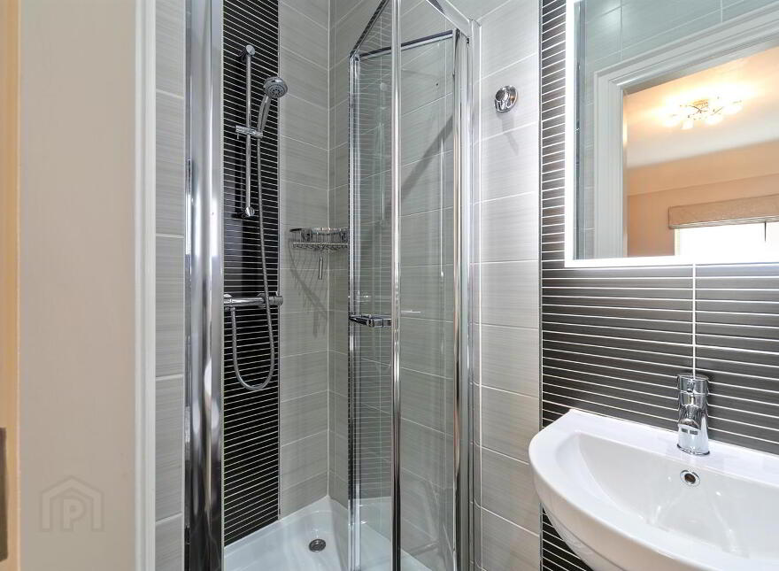 4 Bracken Hill Avenue, Ballymaconaghy Road, Belfast, BT8 6ZS
