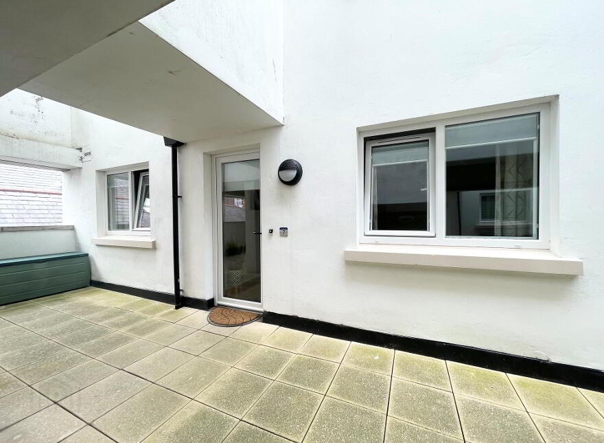 Apt 7, HOLIDAY LET, Peninsula Apartments, Causeway Street, Portrush, BT56 8AB photo