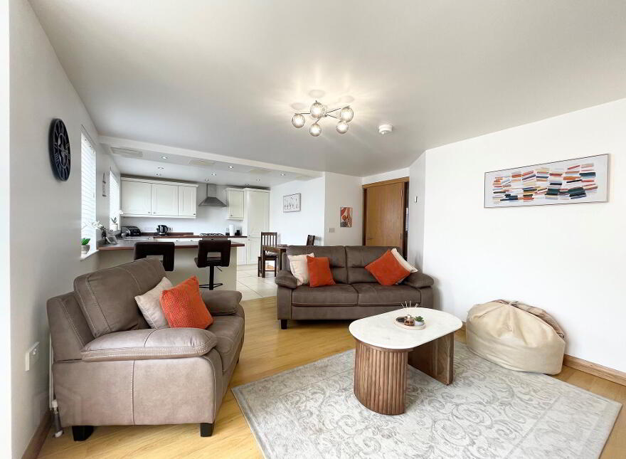 Apt 7, HOLIDAY LET, Peninsula Apartments, Causeway Street, Portrush, BT56 8AB