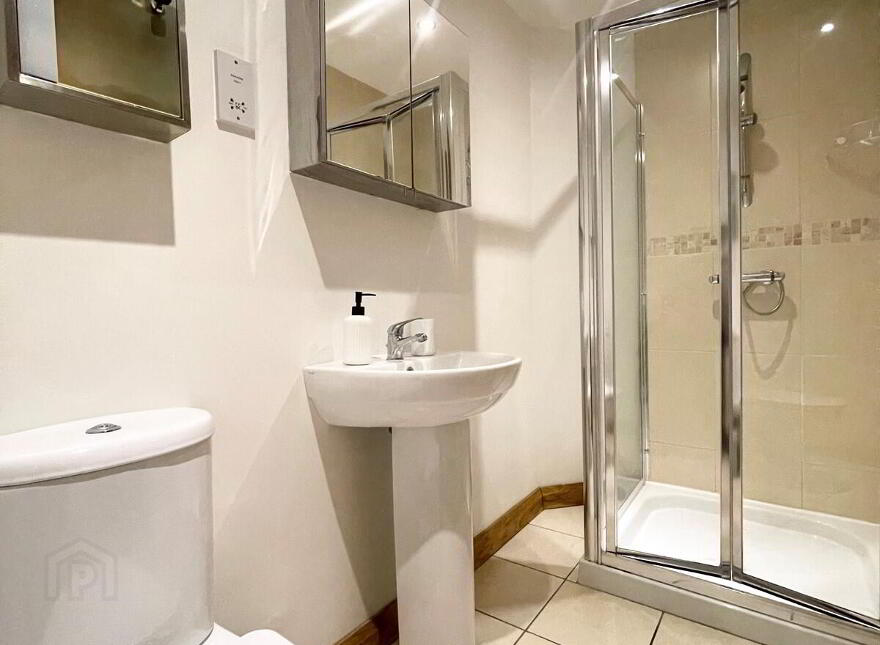 Apt 7, HOLIDAY LET, Peninsula Apartments, Causeway Street, Portrush, BT56 8AB