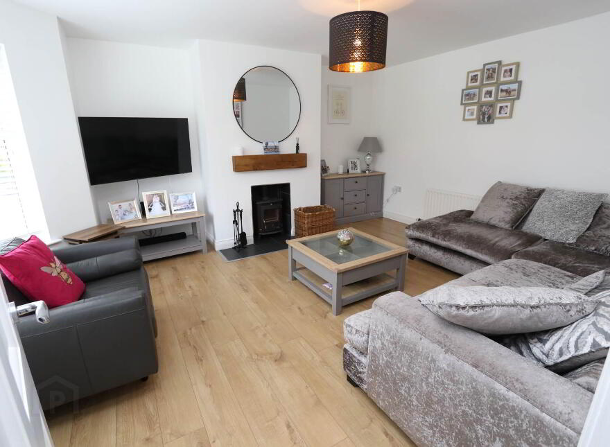 21 Killygullan Drive, Lisnaskea, Enniskillen, BT92 0HJ