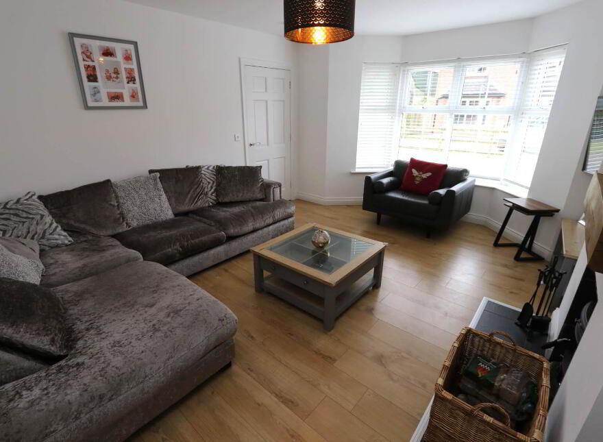 21 Killygullan Drive, Lisnaskea, Enniskillen, BT92 0HJ