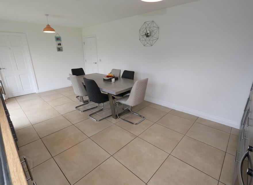 21 Killygullan Drive, Lisnaskea, Enniskillen, BT92 0HJ