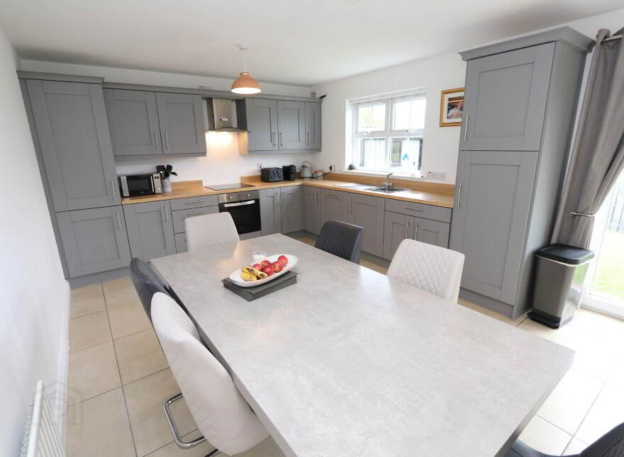 21 Killygullan Drive, Lisnaskea, Enniskillen, BT92 0HJ