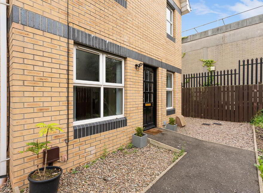 10 East Street Court, Newtownards, BT23 7EZ