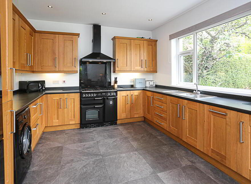 16 Donard Avenue, Bangor, BT20 3QD