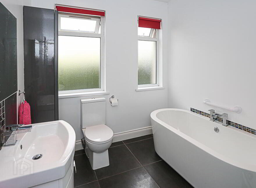16 Donard Avenue, Bangor, BT20 3QD