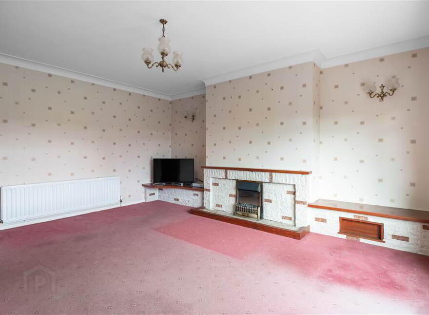 66 Carnlough Road, Broughshane, Ballymena, BT43 7HG