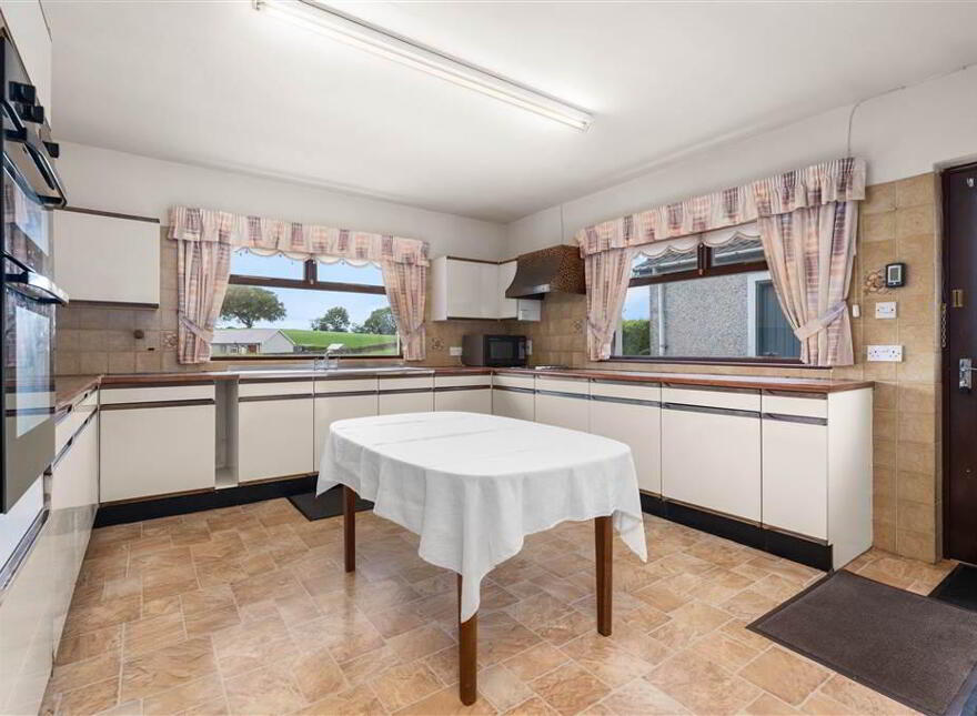 66 Carnlough Road, Broughshane, Ballymena, BT43 7HG