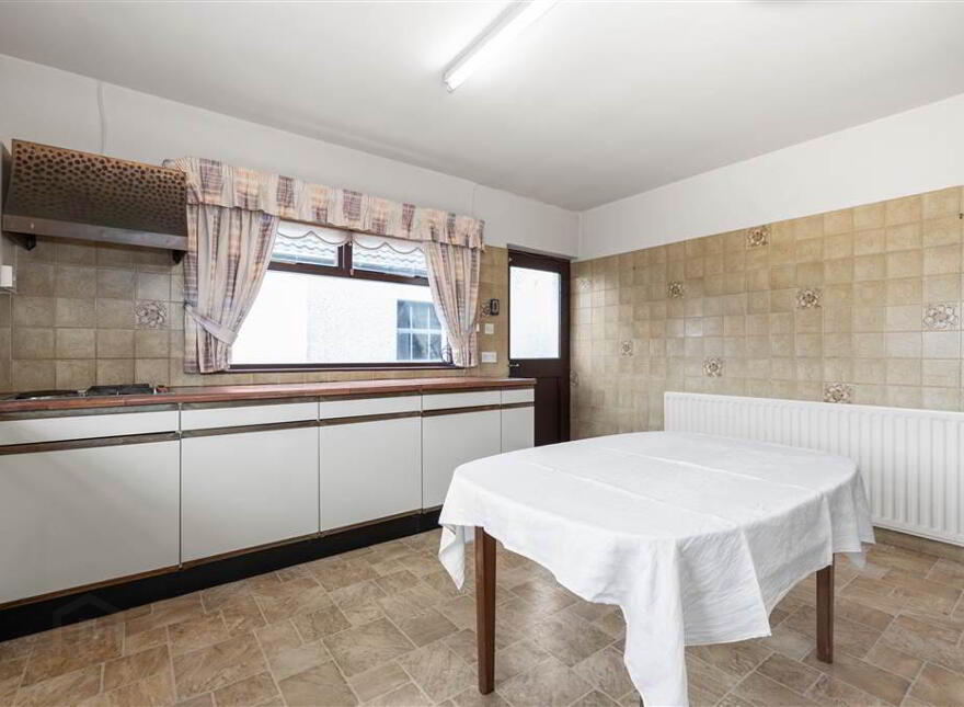 66 Carnlough Road, Broughshane, Ballymena, BT43 7HG