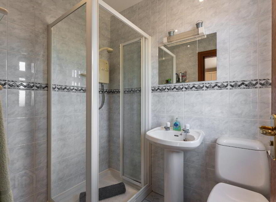 18 Gransha Road South, Bangor, BT19 7QB
