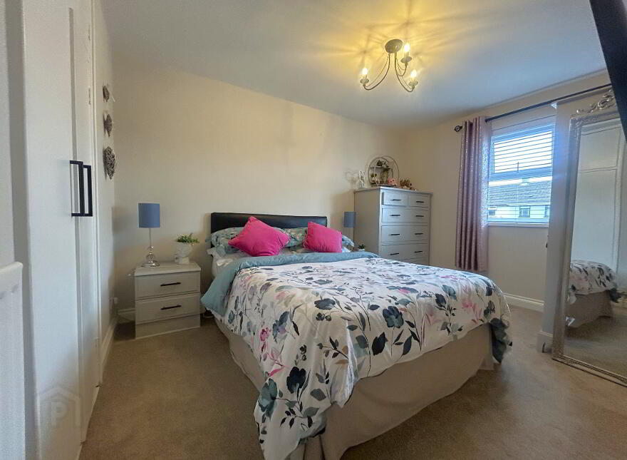 33 Donegore Drive, Parkhall, Antrim, BT41 1DU