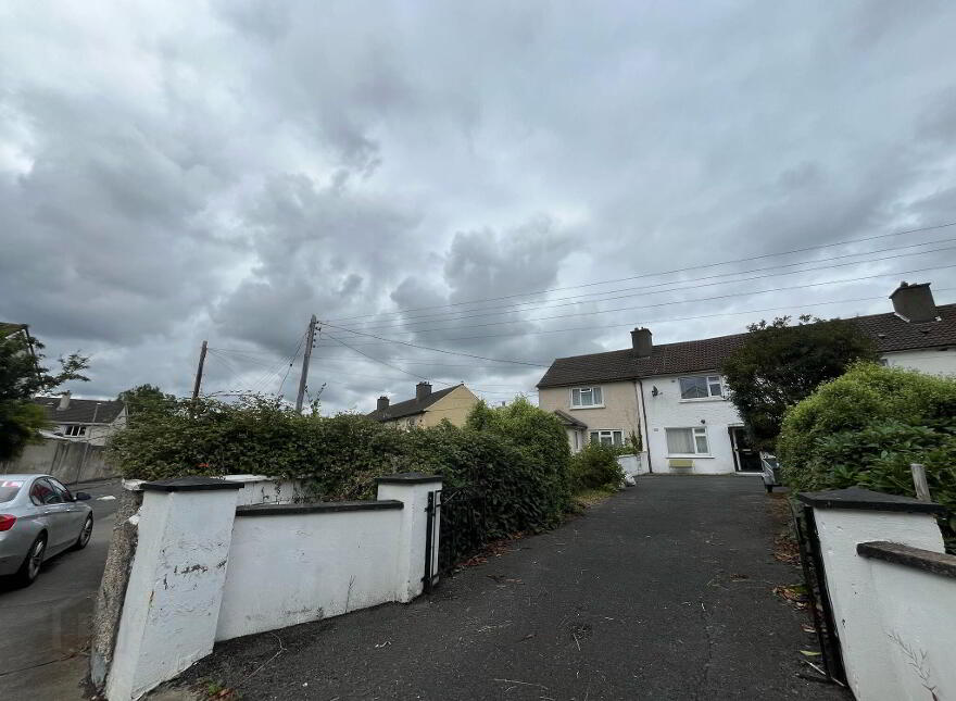 Commons Road, Clondalkin, Dublin, D22 photo