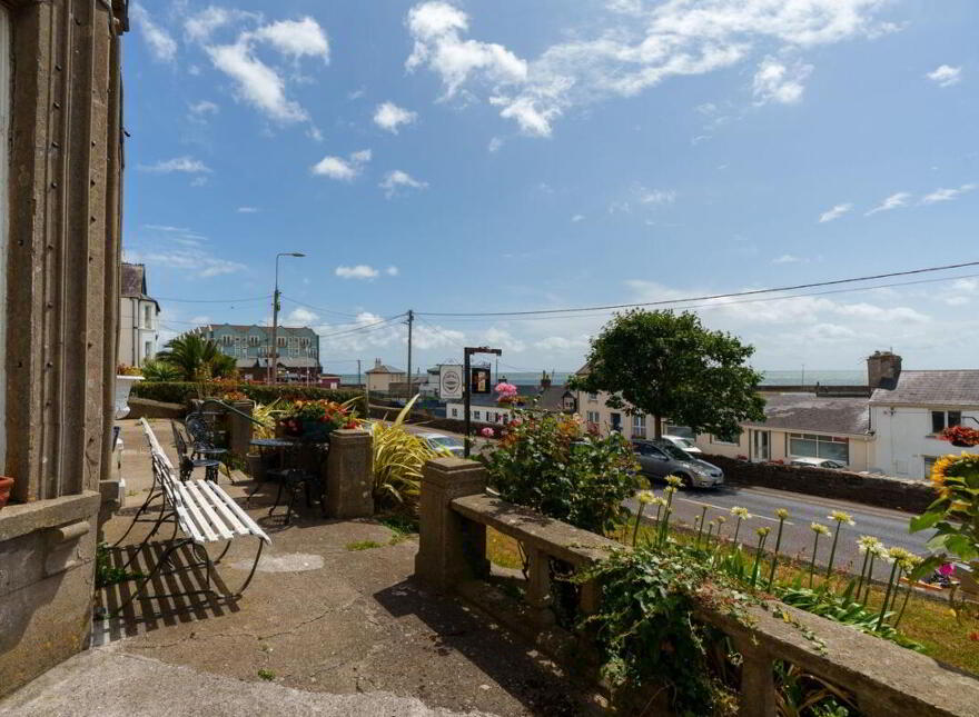 The Marine Bar, Upper Strand, Youghal