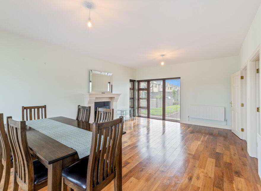 10 Hillcrest, Mayfield, Claremorris