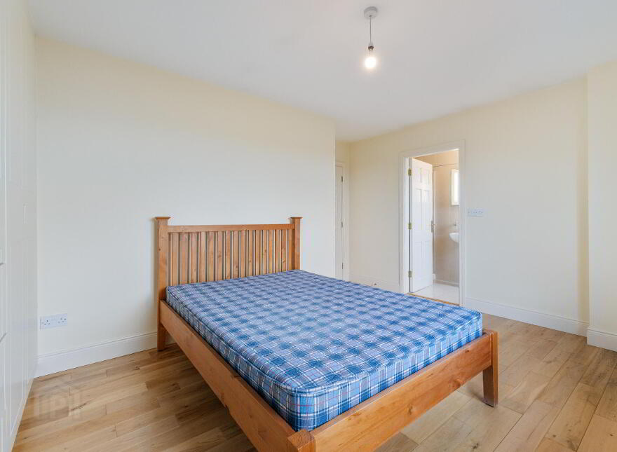 10 Hillcrest, Mayfield, Claremorris