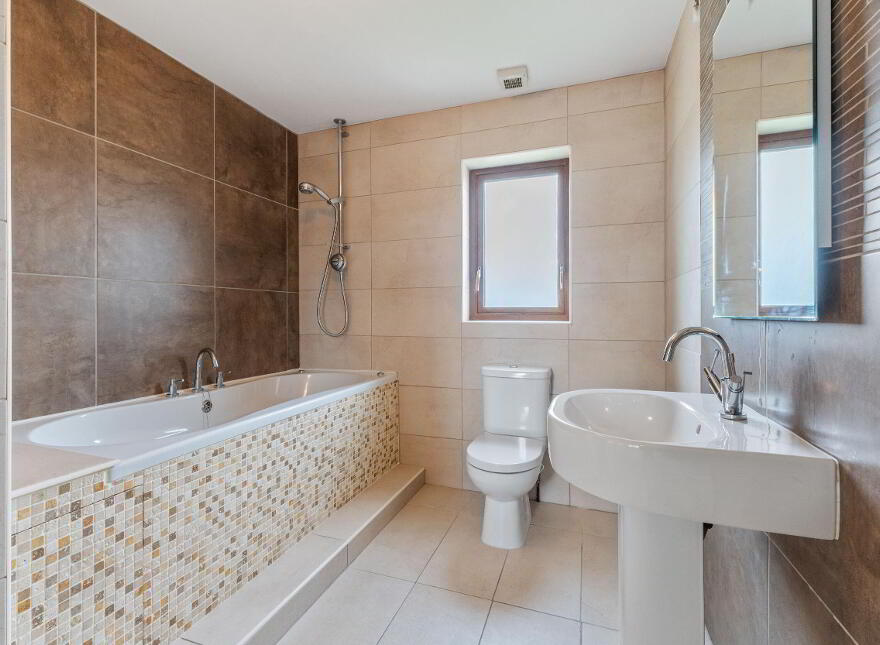 10 Hillcrest, Mayfield, Claremorris