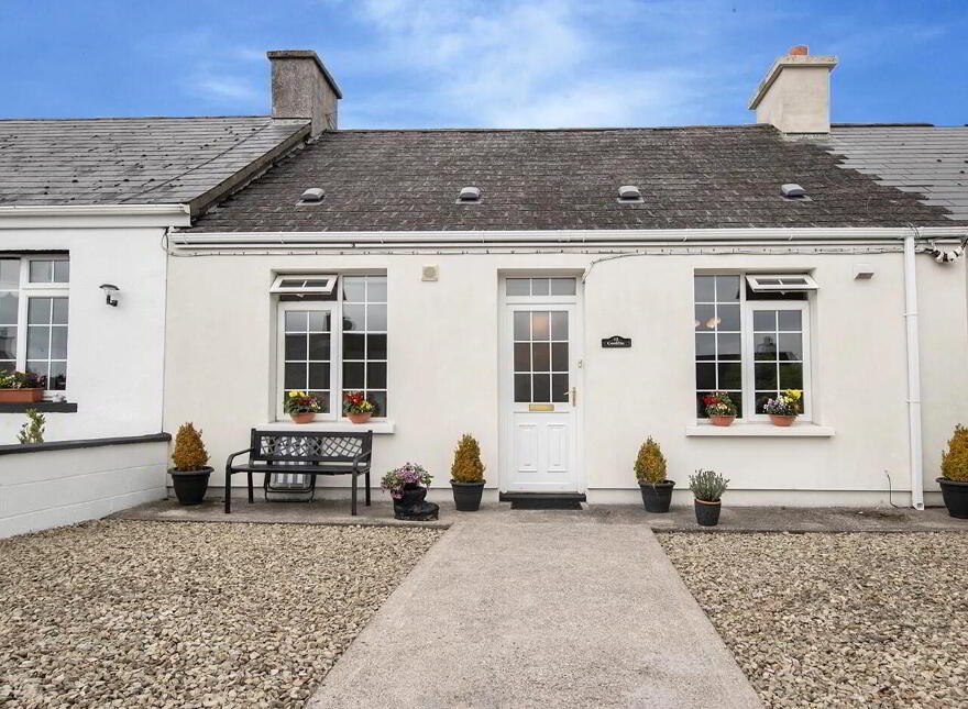 Coolfin, 12 St Patrick's Terrace, Abbeyside, Dungarvan, X35NR12 photo