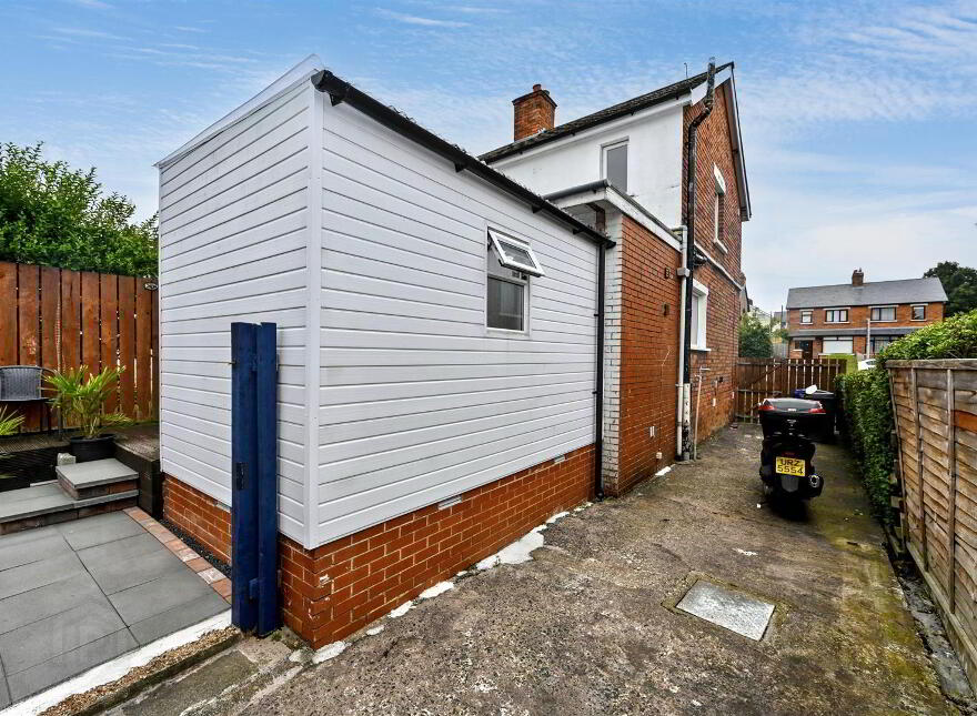 684 Oldpark Road, Belfast, BT14 6QN