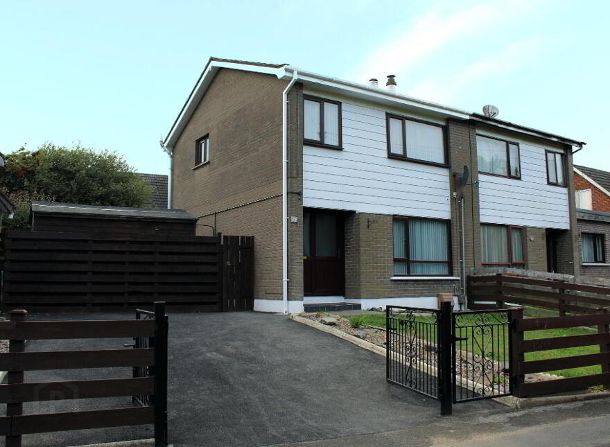 17 Meadowvale Crescent, Bangor, BT19 1HQ