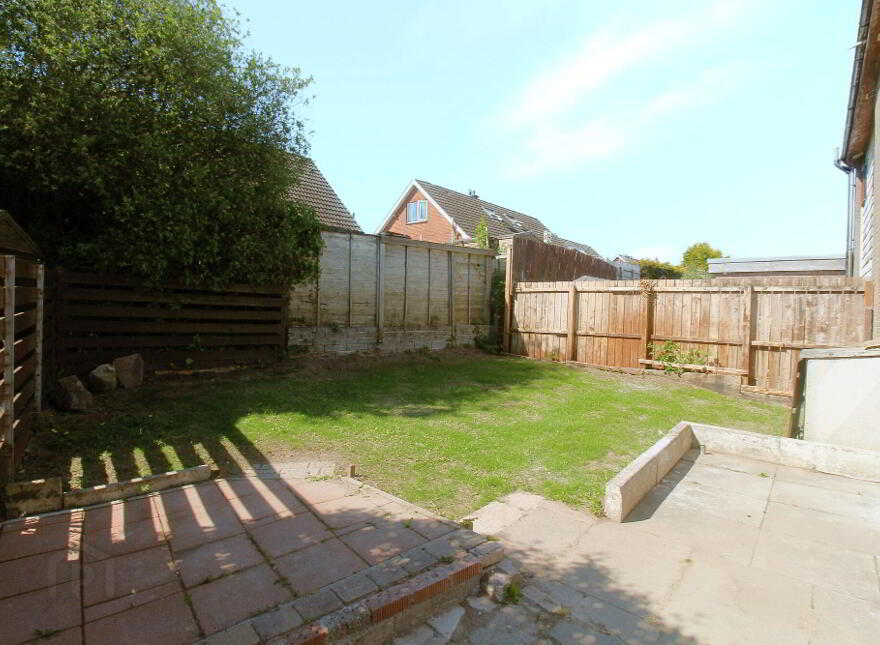 17 Meadowvale Crescent, Bangor, BT19 1HQ