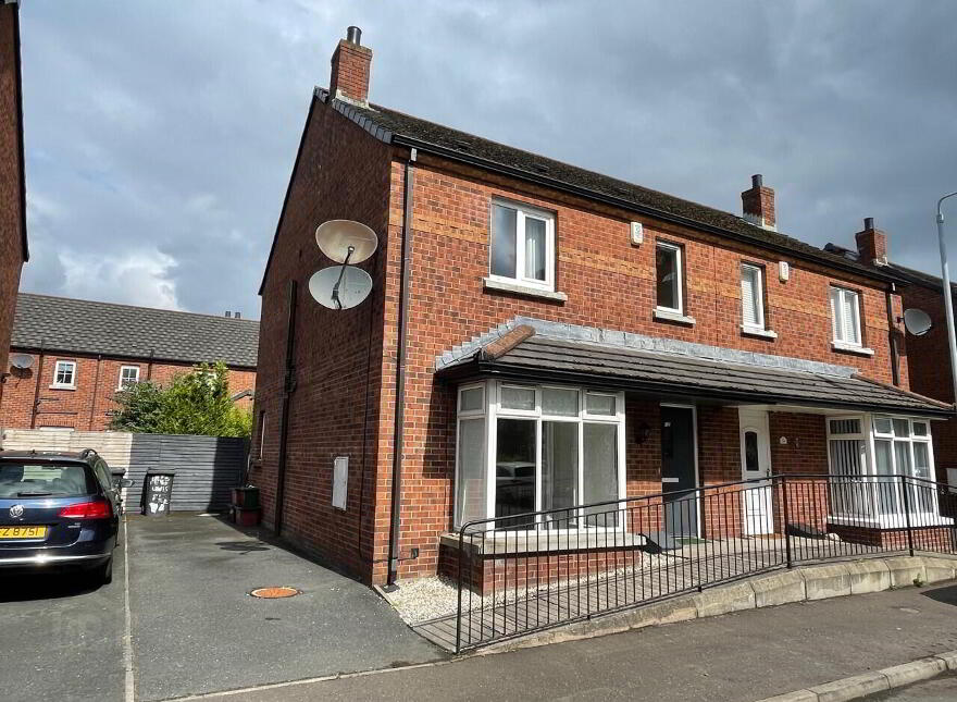 12 Lewis Park, Belfast, BT4 1FE