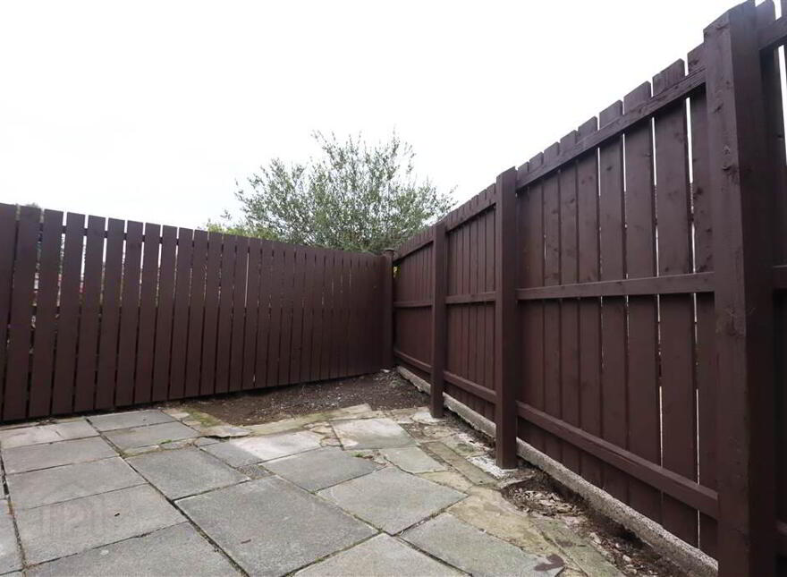 10 Windsor Avenue, Lisburn, BT28 1EE
