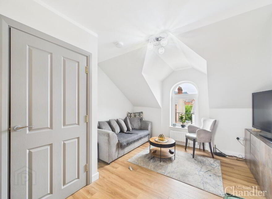 72b Cedar Avenue, Belfast, BT15 5AT