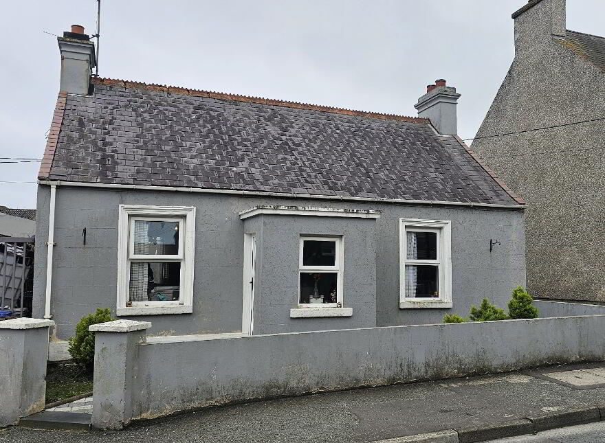 40 Main Street, Annalong, BT34 4QH photo