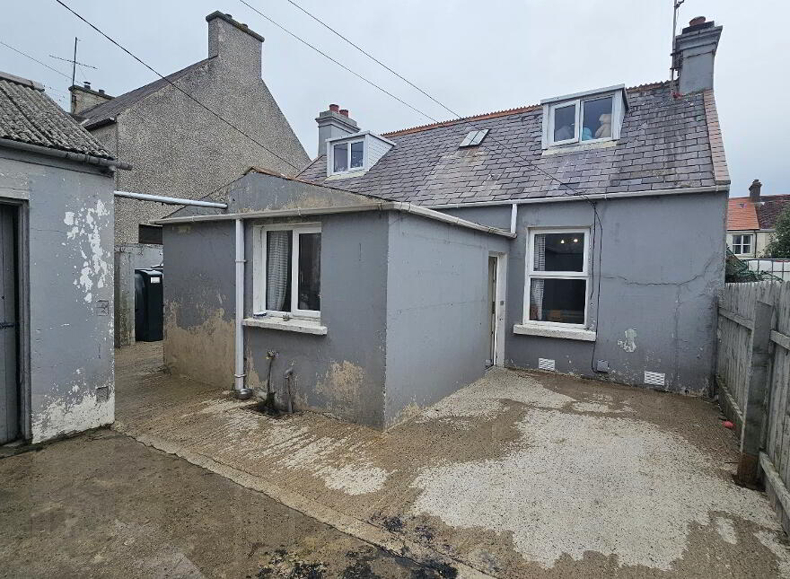 40 Main Street, Annalong, BT34 4QH