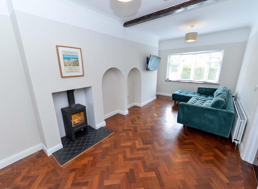 2 Sydenham Crescent, Belfast, BT4 1PX