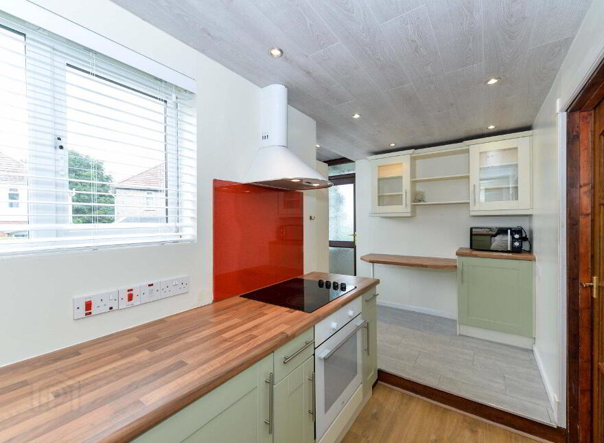 2 Sydenham Crescent, Belfast, BT4 1PX