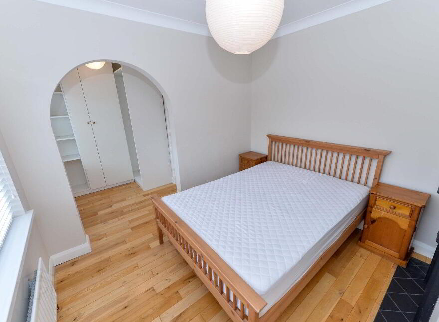 2 Sydenham Crescent, Belfast, BT4 1PX