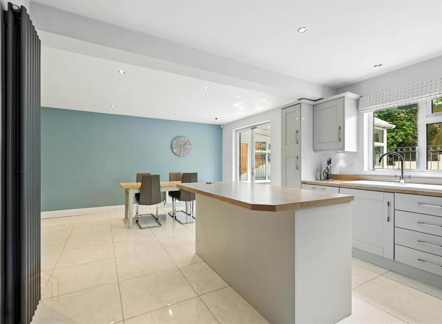 20 Schomberg Avenue, Belmont, Belfast, BT4 2JR