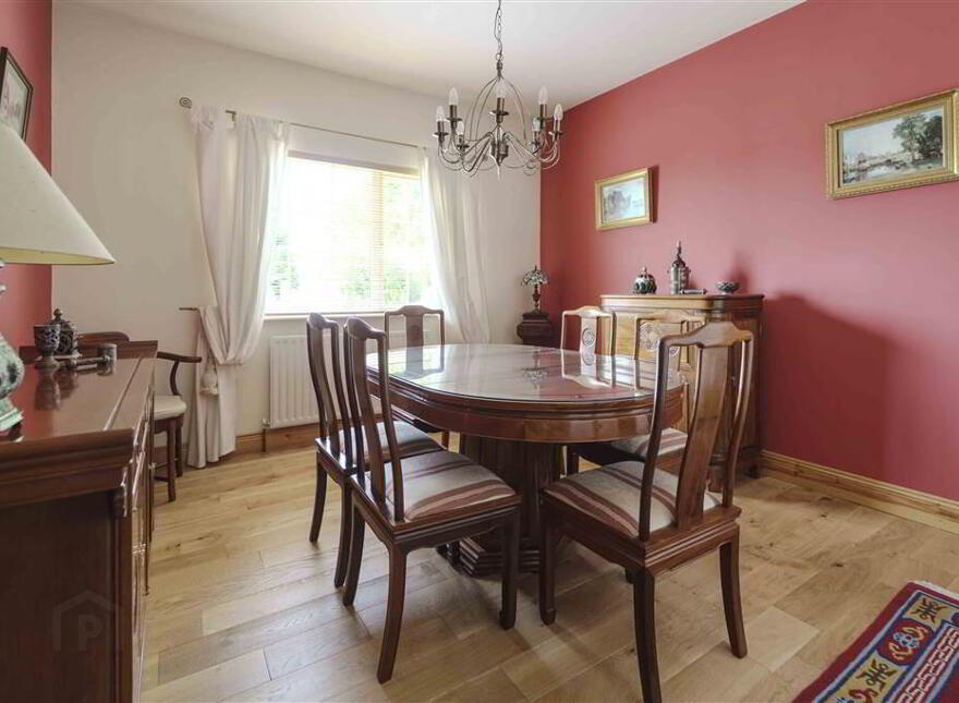 5 Rose Meadows, Lisburn, BT28 2FB