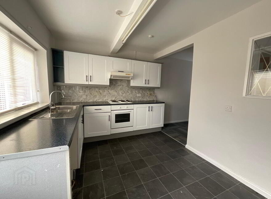 31 Mount Vernon Park, Belfast, BT15 4BH