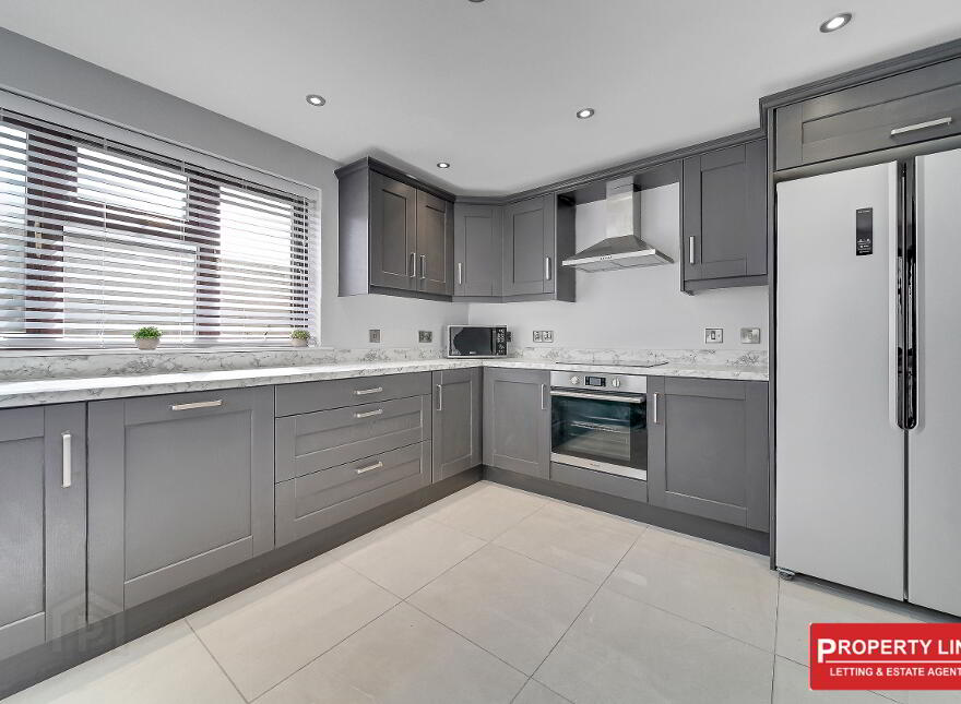 STUDENT ACCOMMODATION, 11 Park Avenue, Derry/Londonderry, BT48 0EH