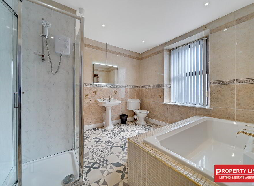 STUDENT ACCOMMODATION, 11 Park Avenue, Derry/Londonderry, BT48 0EH