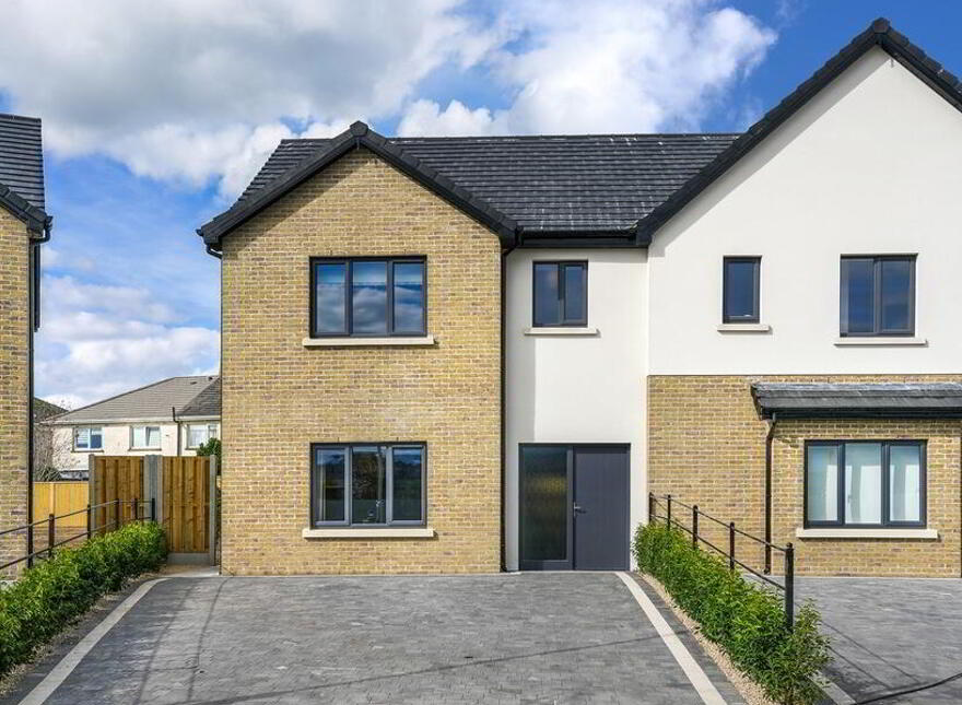 61 Cluain Loinn Grove, Oldcastle, A82E5YH
