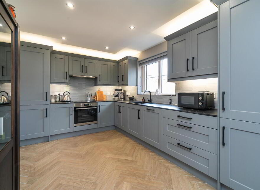 11 Castlelodge Gardens, Comber, BT23 5FR