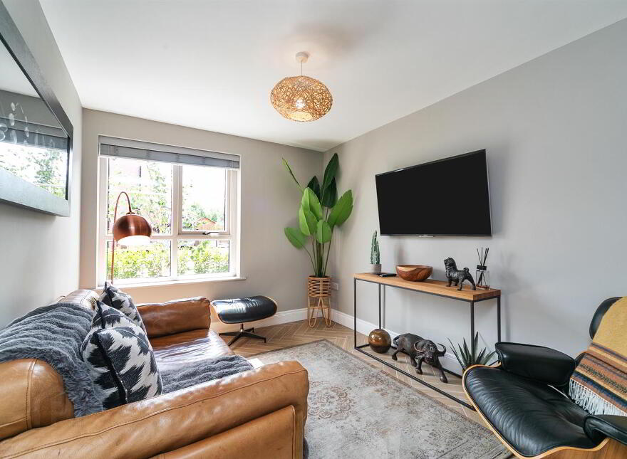 11 Castlelodge Gardens, Comber, BT23 5FR