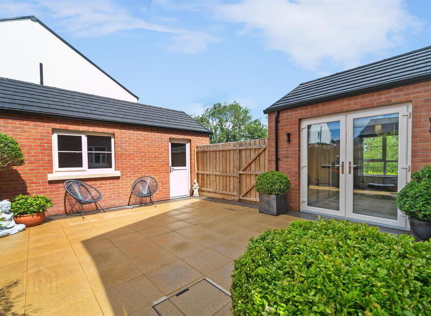 11 Castlelodge Gardens, Comber, BT23 5FR