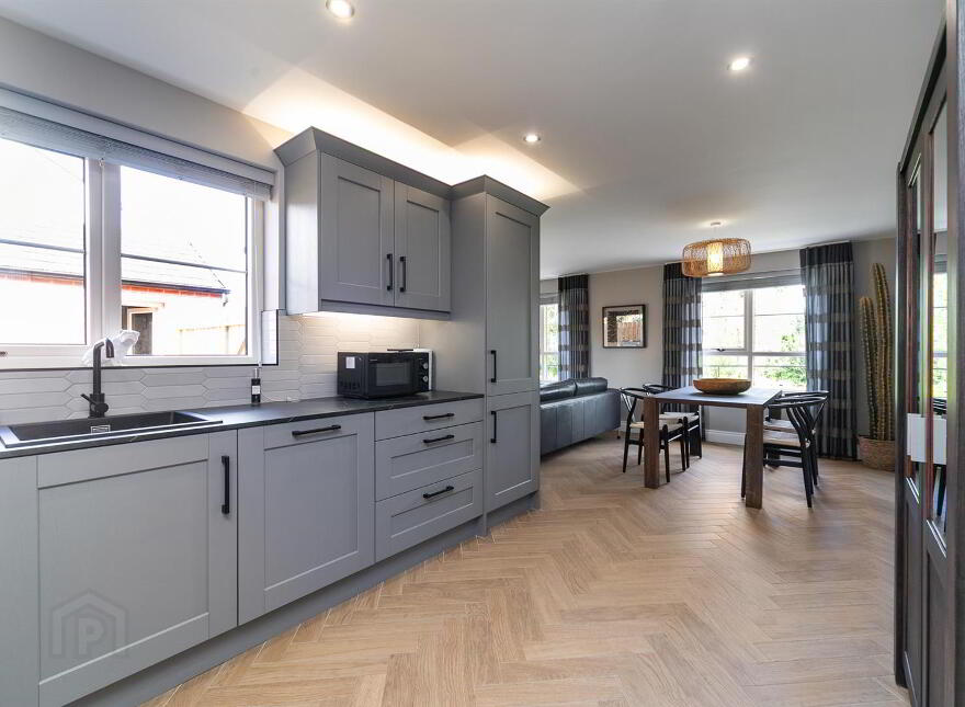 11 Castlelodge Gardens, Comber, BT23 5FR