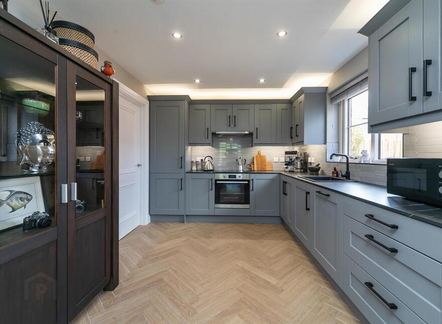 11 Castlelodge Gardens, Comber, BT23 5FR