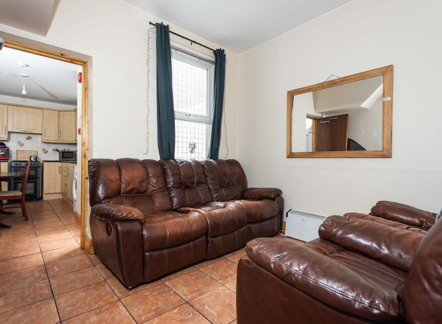 8 Cadogan Street, Belfast, BT7 1QW