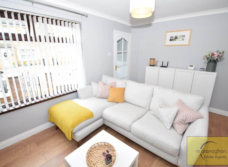 10 Ardoyne Place, Belfast, BT14 7DS