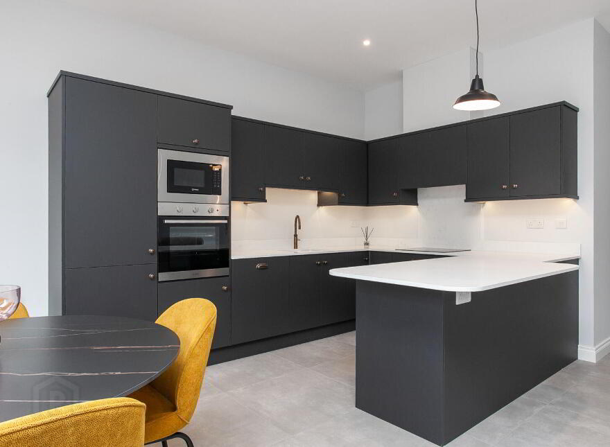 Apartment 2 Hazelbank House 4 Lady Ishbel Boulevar, Belfast, BT8 8SJ